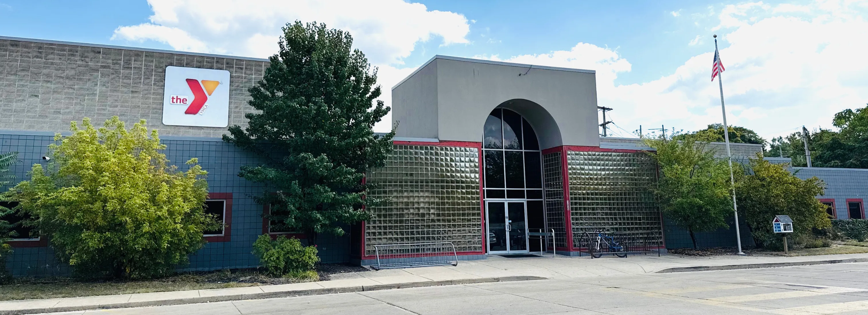 The front of the Springfield YMCA
