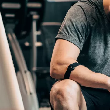 guy looks frustrated about workout